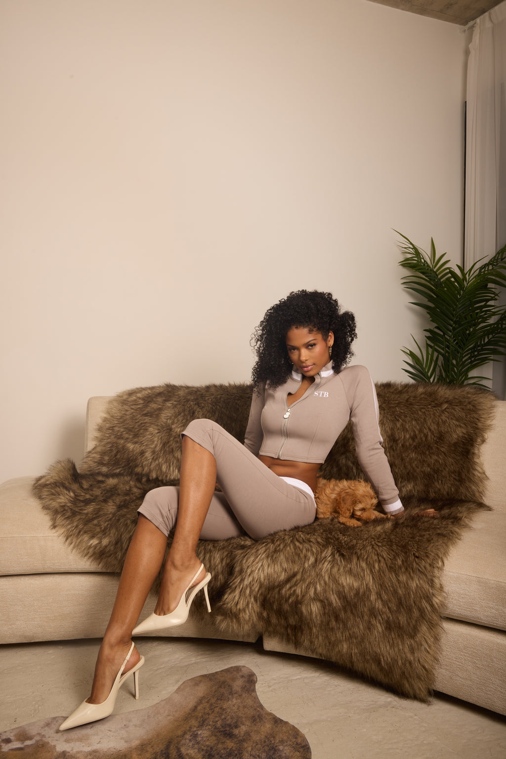 Velocity Vixen Capri - Griege