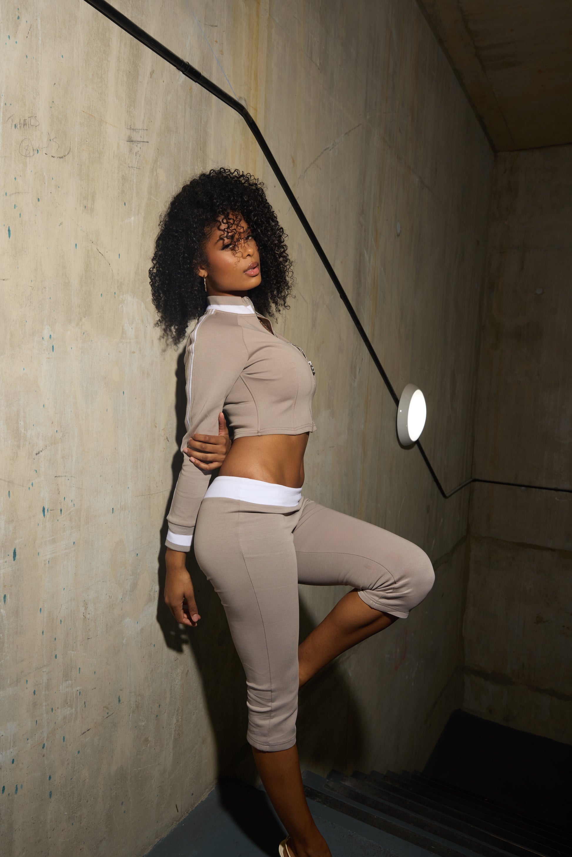 Velocity Vixen Capri - Griege