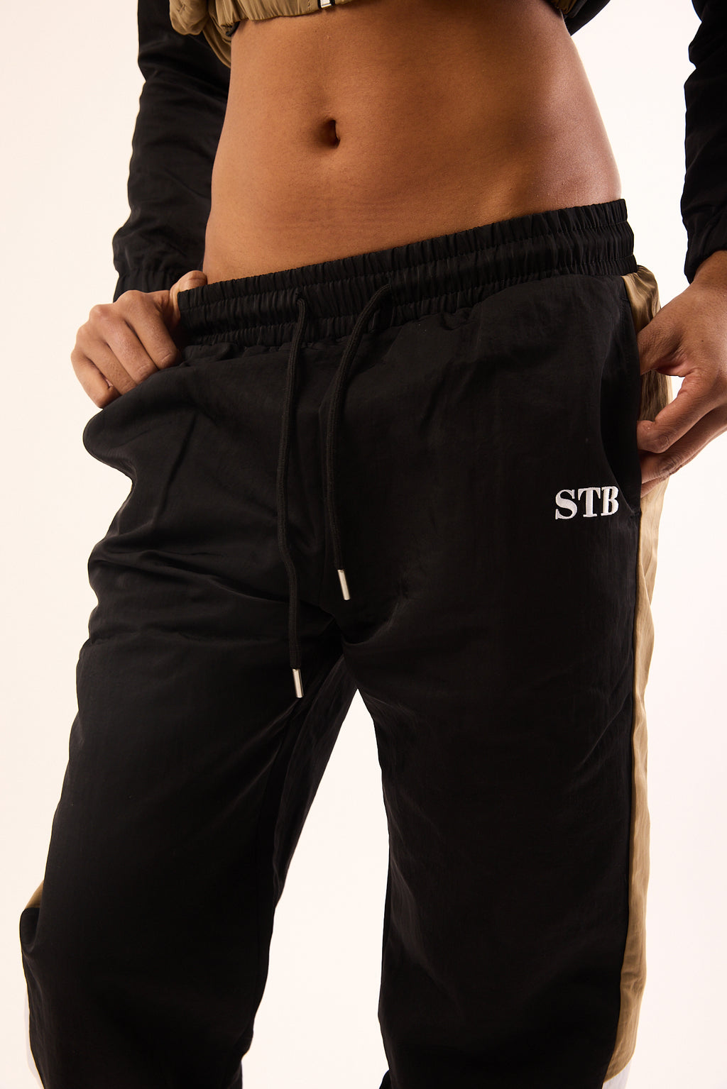 Nyon Nova Pants
